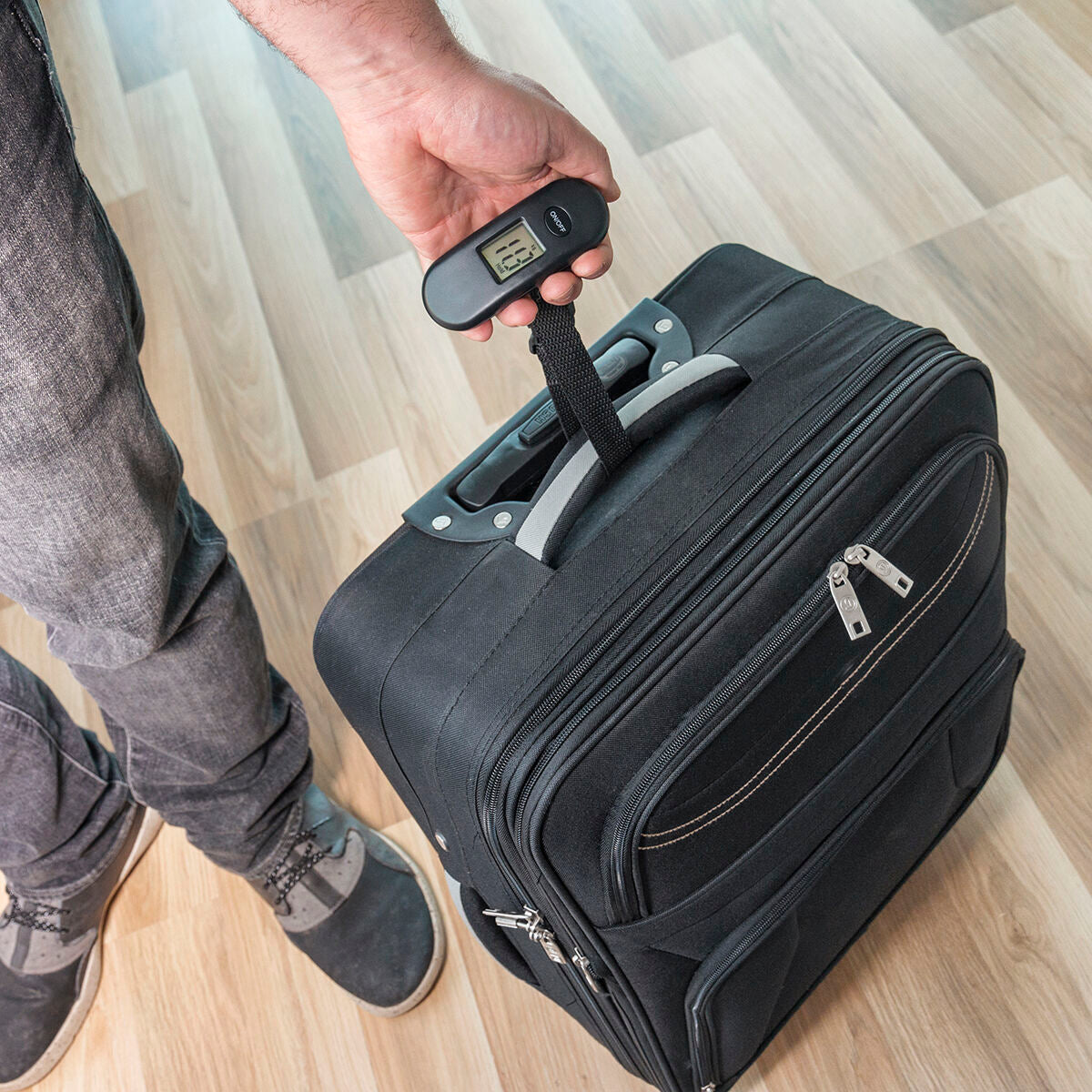 Digital Luggage Scale – Avoid Airport Baggage Fees Every Time
